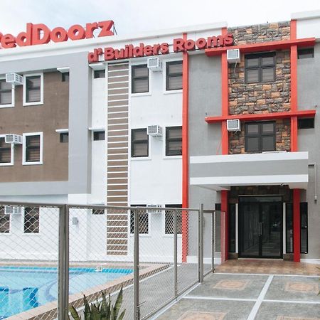 Reddoorz Plus At Dbuilders Poblacion Bgc Taguig Zewnętrze zdjęcie