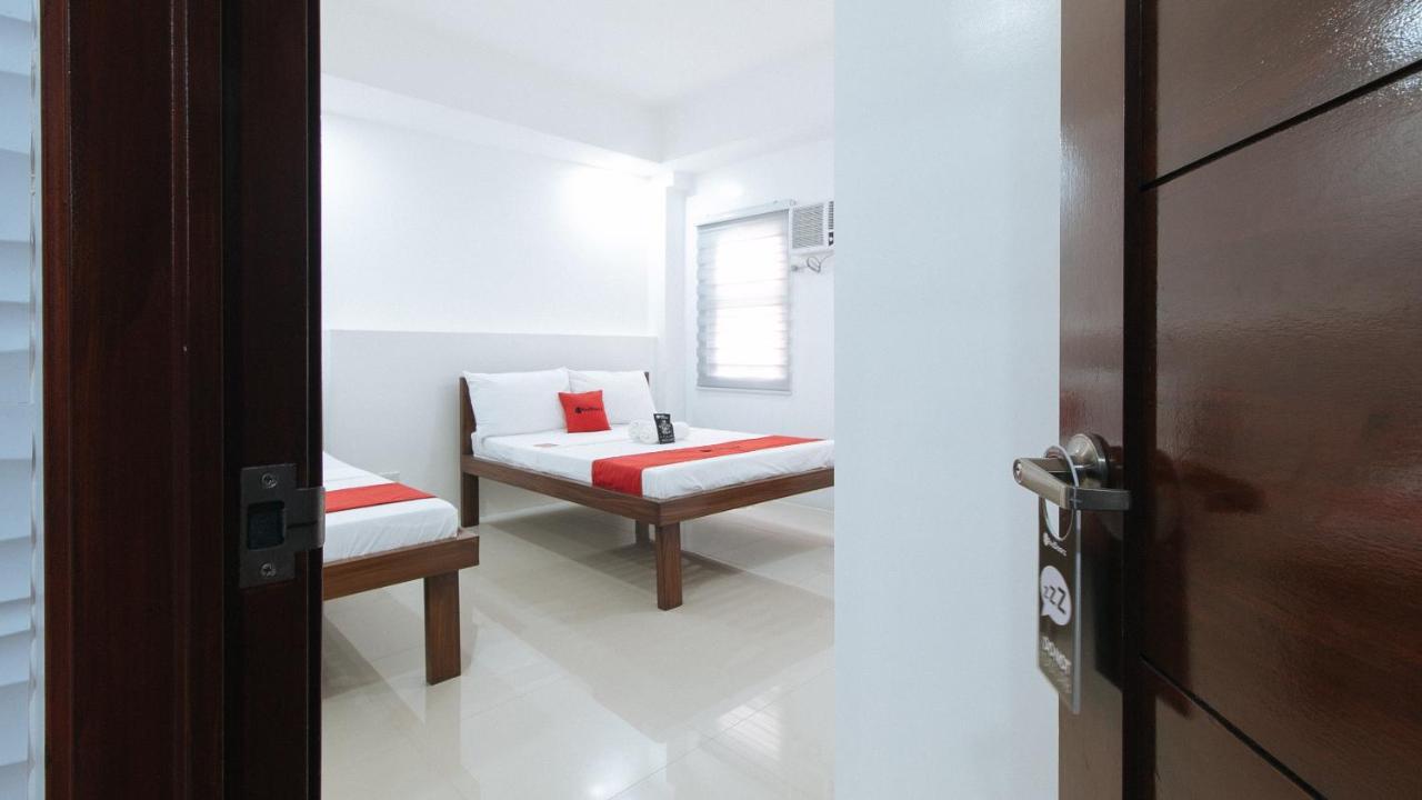 Reddoorz Plus At Dbuilders Poblacion Bgc Taguig Zewnętrze zdjęcie
