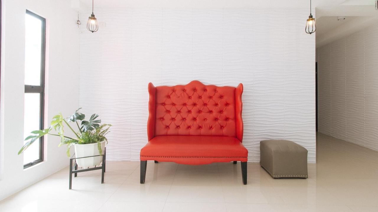 Reddoorz Plus At Dbuilders Poblacion Bgc Taguig Zewnętrze zdjęcie