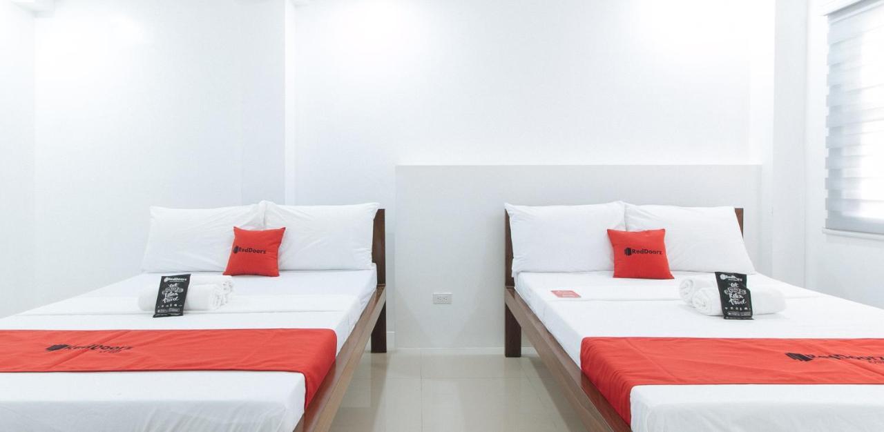 Reddoorz Plus At Dbuilders Poblacion Bgc Taguig Zewnętrze zdjęcie