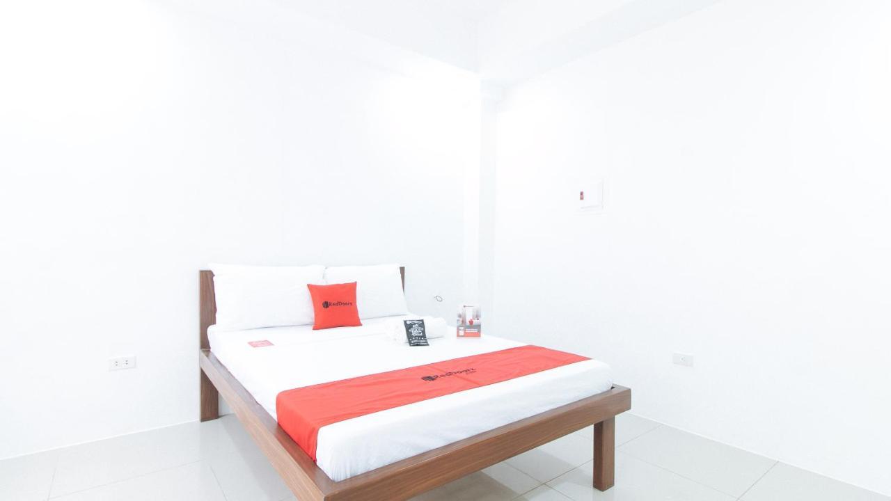 Reddoorz Plus At Dbuilders Poblacion Bgc Taguig Zewnętrze zdjęcie