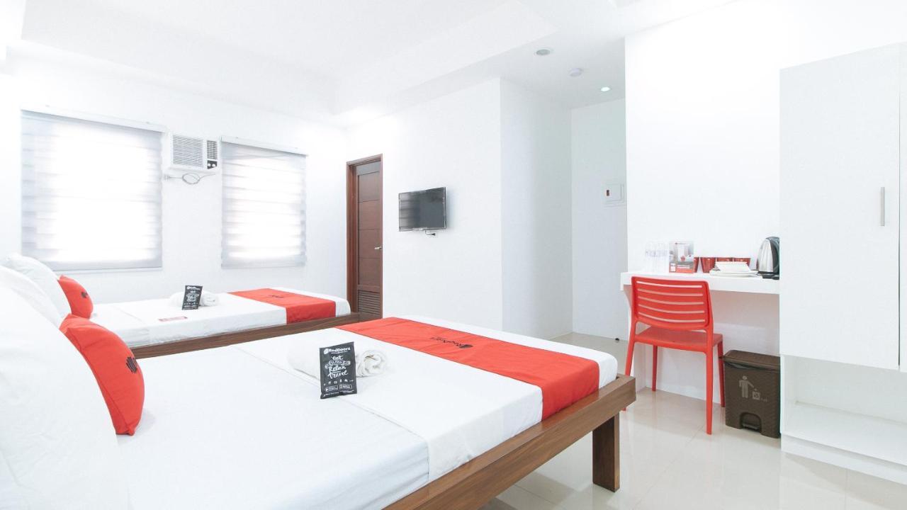 Reddoorz Plus At Dbuilders Poblacion Bgc Taguig Zewnętrze zdjęcie